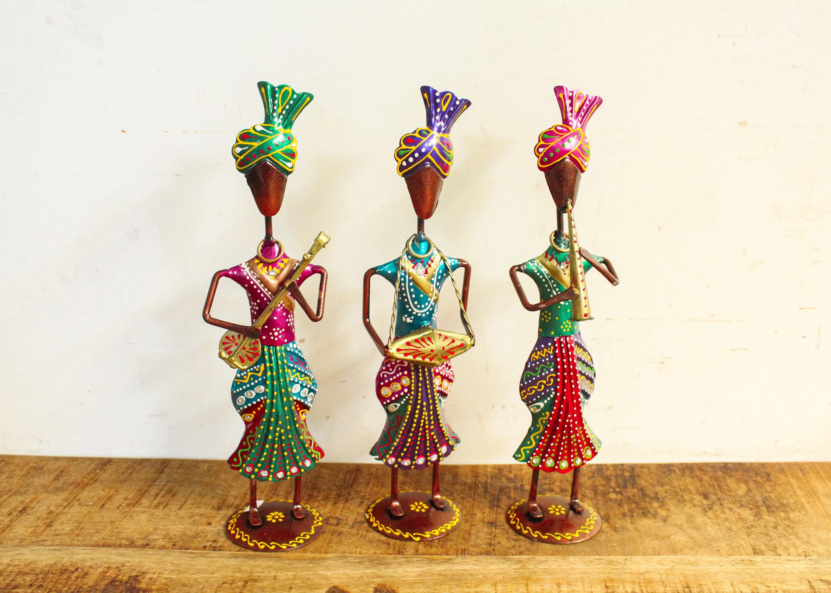 Beautifully Hand Crafted Musicians Sardar - Metal Decorative / Gifting Piece Size 8.9 x 8.9 x 33 cm