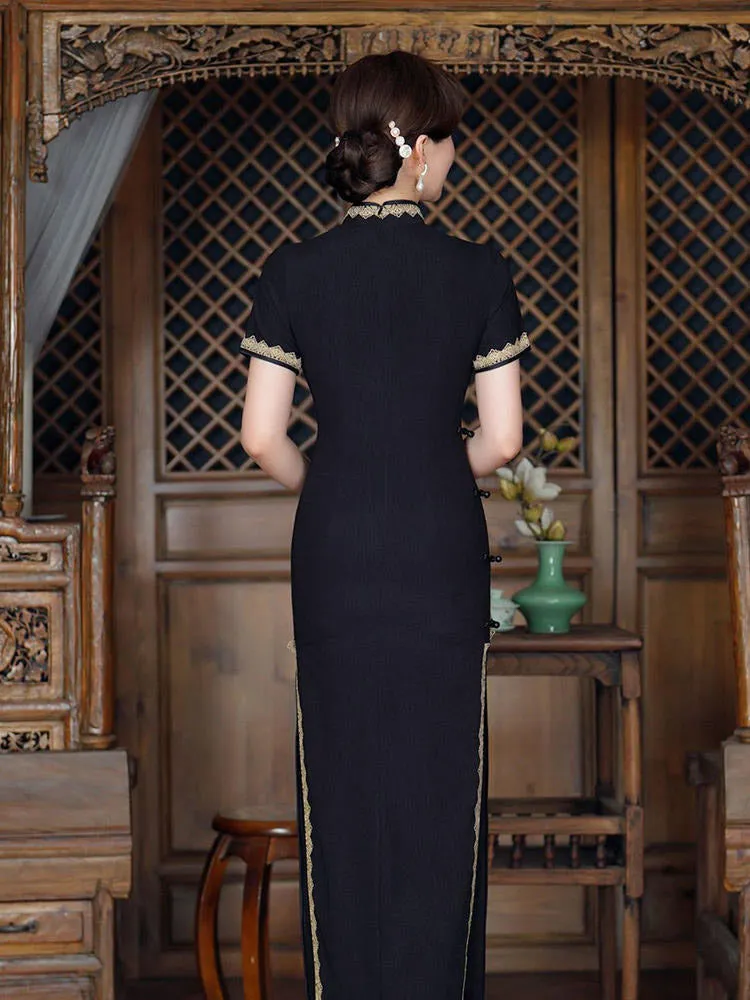 Vintage Elegant Black Long Cheongsam Dress with Lace Trim